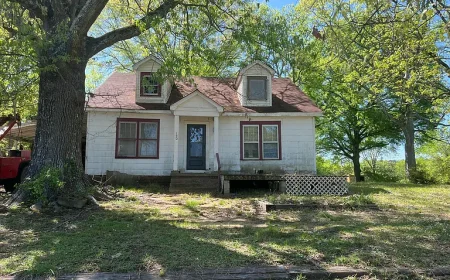 $70,000 Tupelo MS Investment: 3.2 Acres, Storage & Home 