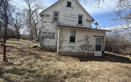 $19,000 Noonan, ND Double Lot Home: $19K Opportunity for Renovation