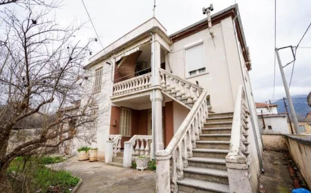 £55,426 Renovator's Dream: 183sqm House in Prosotsani, Drama 