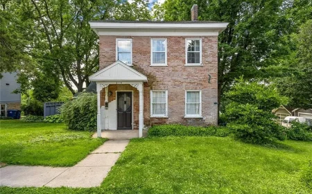 $255,000 Historic Mount Vernon Home: 214 2nd St SE
