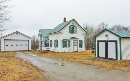 $179,000 Historic Kingman Farmhouse on 16.2 Acres: Our Vision Farm for Sale