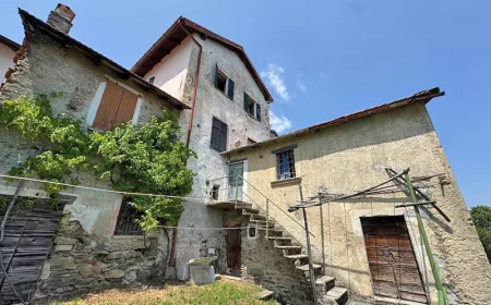  $131,100 Lake Como Renovation Project: San Siro Village Home with Views
