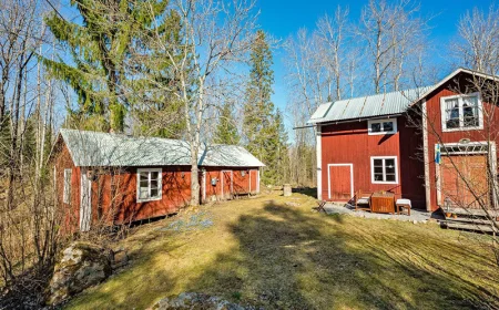 $78,201 Charming Trönödal Cottage: Swedish Countryside Retreat
