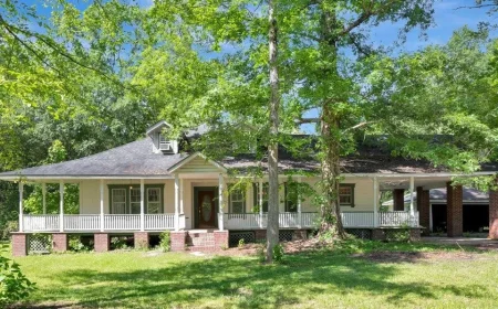 $179,900 Historic Diboll Home on 2 Acres: Timeless Charm & Modern Updates