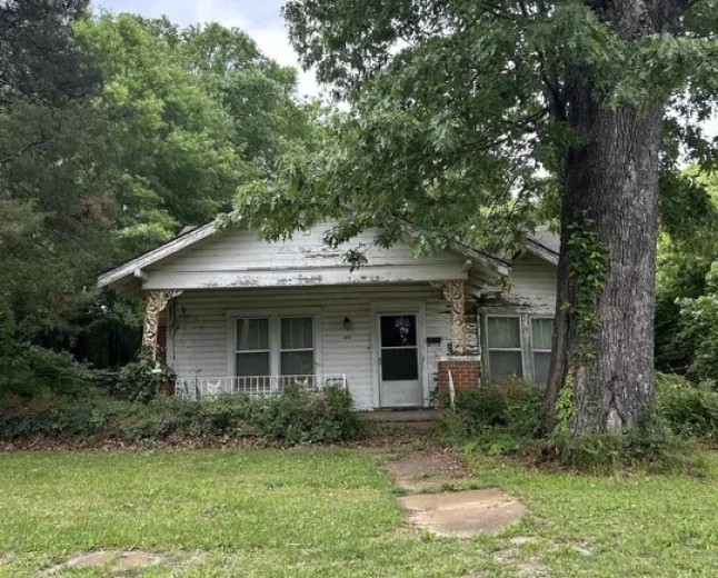 $15,000 Prescott AR Fixer-Upper: 3 Bed, 1.5 Bath Opportunity at $25K