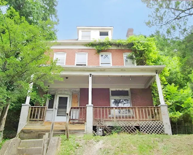 $29,900  Historic Pittsburgh Colonial in Homewood Brushton