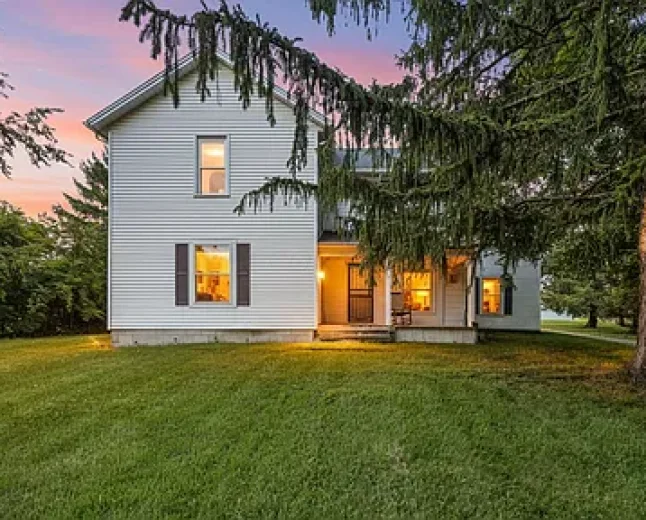 $199,999 Prospect OH Acreage Home: Fixer-Upper Potential in Pleasant Schools