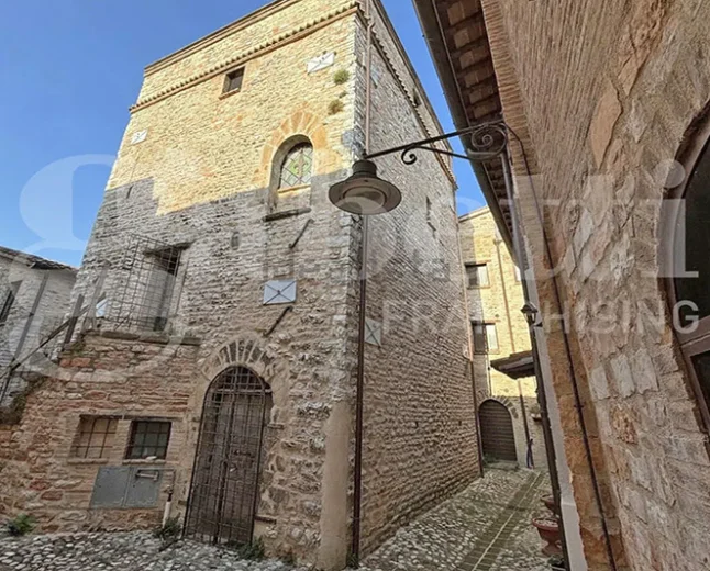95,000 € Own a Piece of History: 1000 AD Watchtower in Nocera Umbra