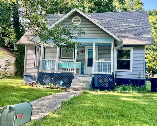  $29,900 Affordable Caney KS Home: 2 Beds, Carport, Shed 