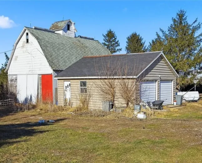 $138,900 Clutier, IA Acreage: Historic Home, 5.68 Acres, Incredible Potential
