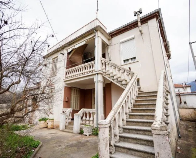 £55,426 Renovator's Dream: 183sqm House in Prosotsani, Drama 