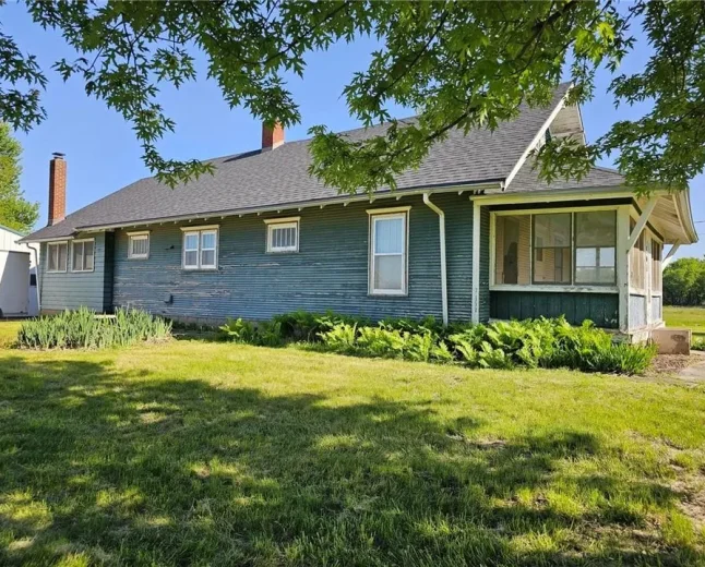  $89,900 Rosendale, MO: 4-Bedroom Home on 2 Acres Closes 