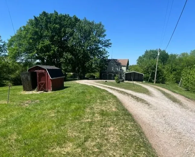 $199,500 Novinger MO 33.5 Acre Property: Farmhouse, Pond, Hunting Land