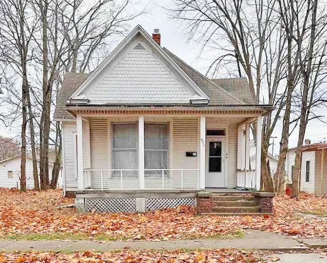 $29,500 Historic Macomb Ranch Home Sells for $29,500 on N Mc Arthur Street