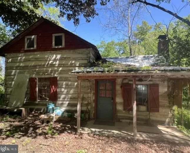$159,900 Boonsboro MD: 2.75 Acres, Perc Test, Cabin for Dream Home