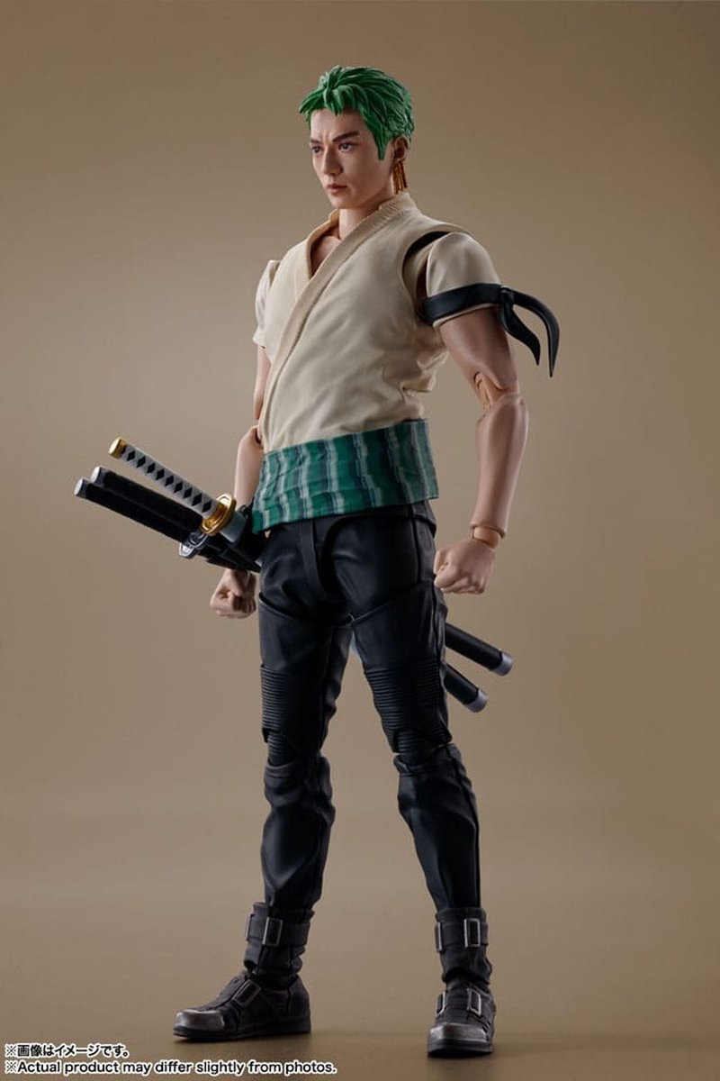 Sammlerfigur Bandai One Piece S.H. Figuarts Roronoa Zoro (Netflix)