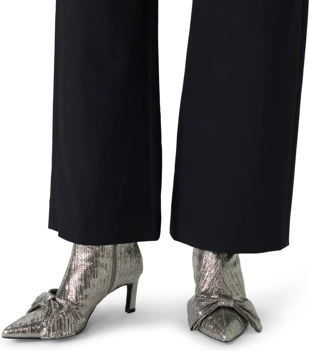 Silberfarbene Glitzer-Stiefeletten mit Absatz