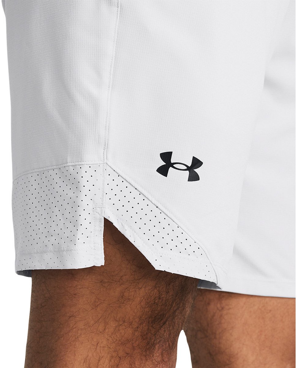 Gewebte Shorts Under Armour Vanish