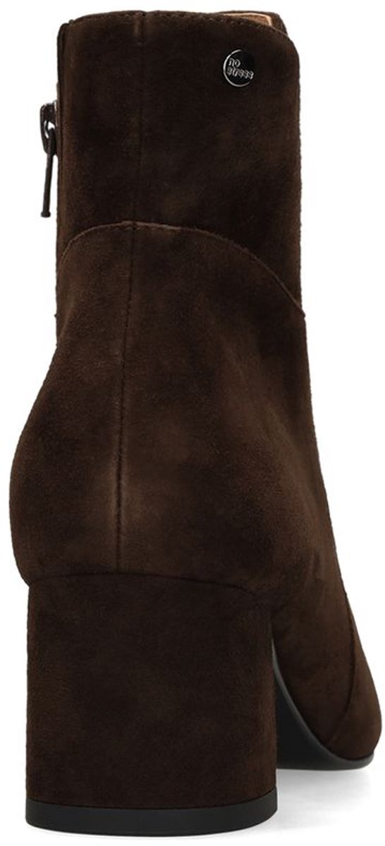 Braune Veloursleder-Stiefeletten mit Absatz