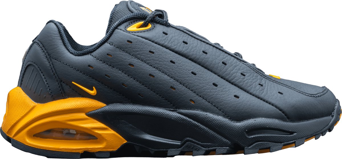 NOCTA x Nike Hot Step Air Terra Schwarz University Gold Unisex Sneaker DH4692-002 43