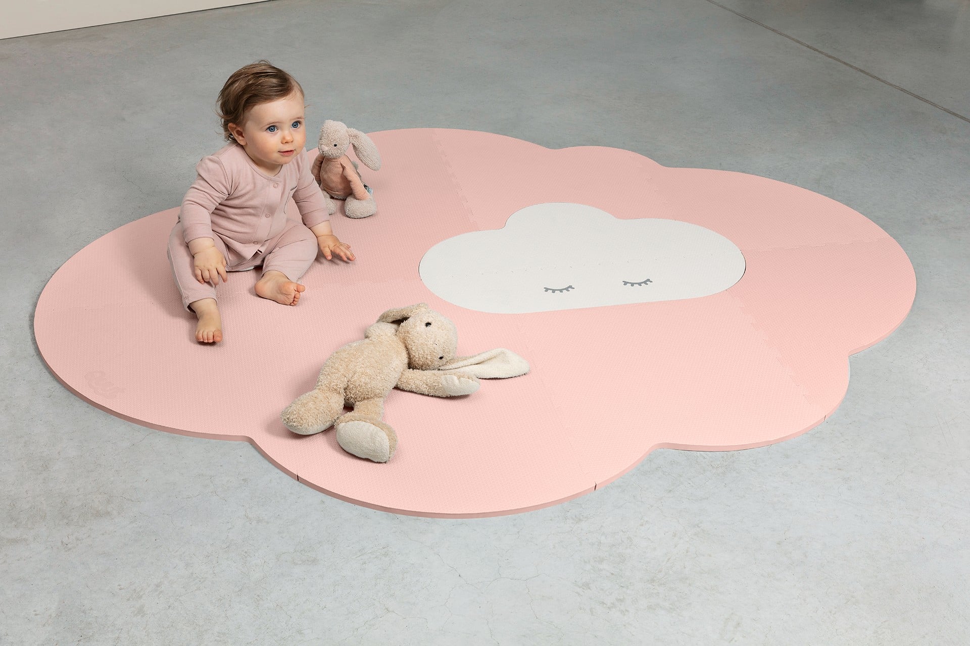 Quut - Large Playmat - Head in the clouds - Blush Rose - Large
