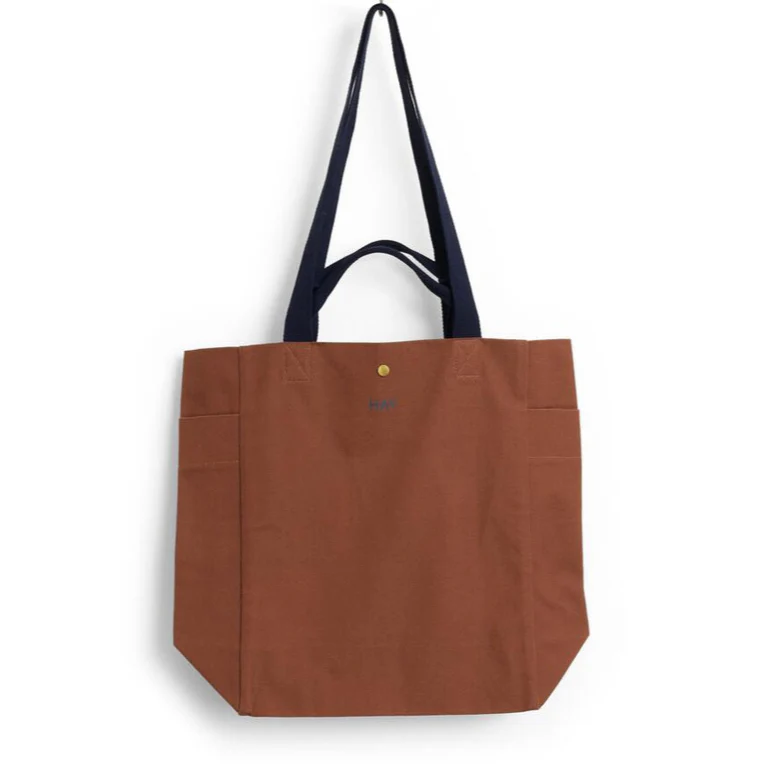 HAY - Everyday Tragetasche Medium (Braun)