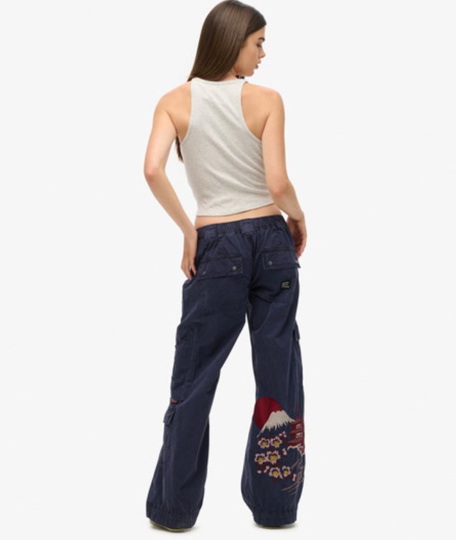 Superdry Damen Gestickt Bestickte Cargohose Mit Niedriger Leibhöhe, Marineblau, Größe: 42