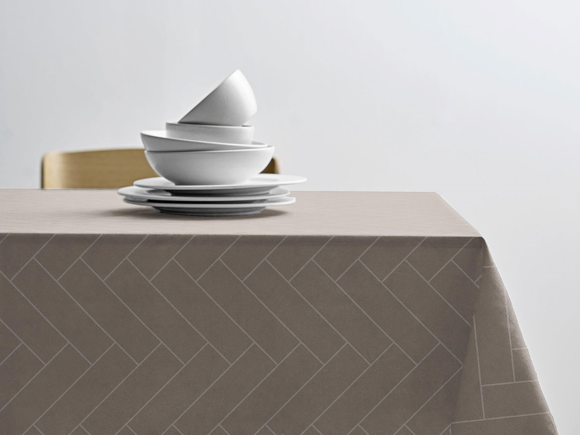 Damasttischdecke 140x370 - 100% damastgewebte Baumwolle - Tiles Södahl - Taupe