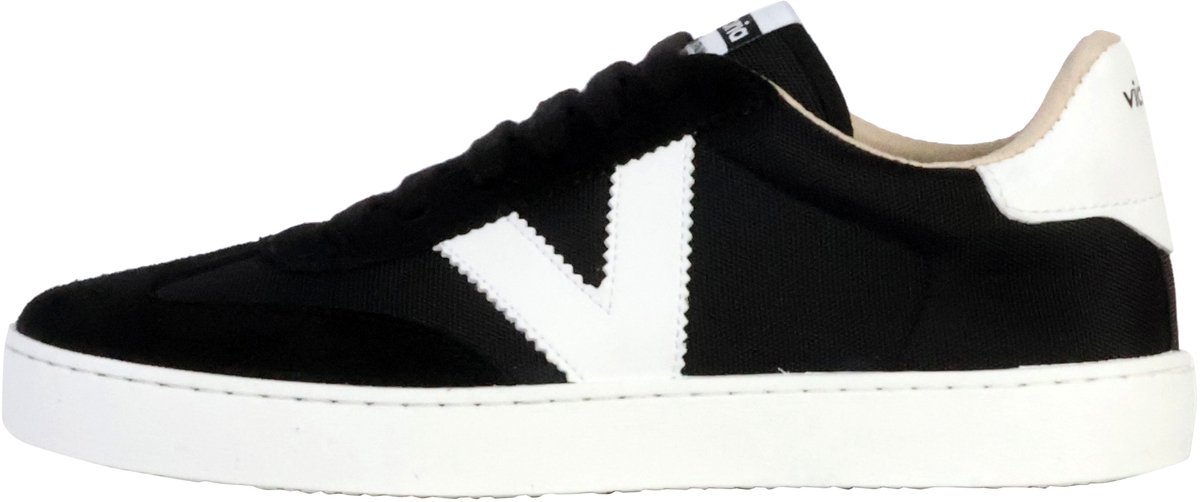 Monochrome Sneakers aus berlin Spaltleder und Nylon Victoria