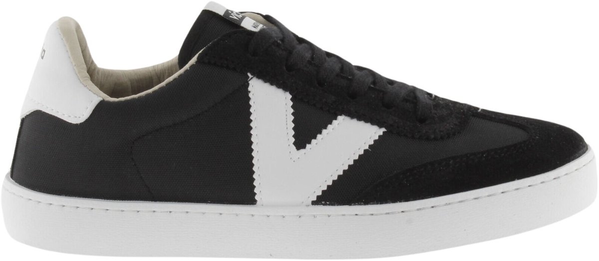 Monochrome Sneakers aus berlin Spaltleder und Nylon Victoria