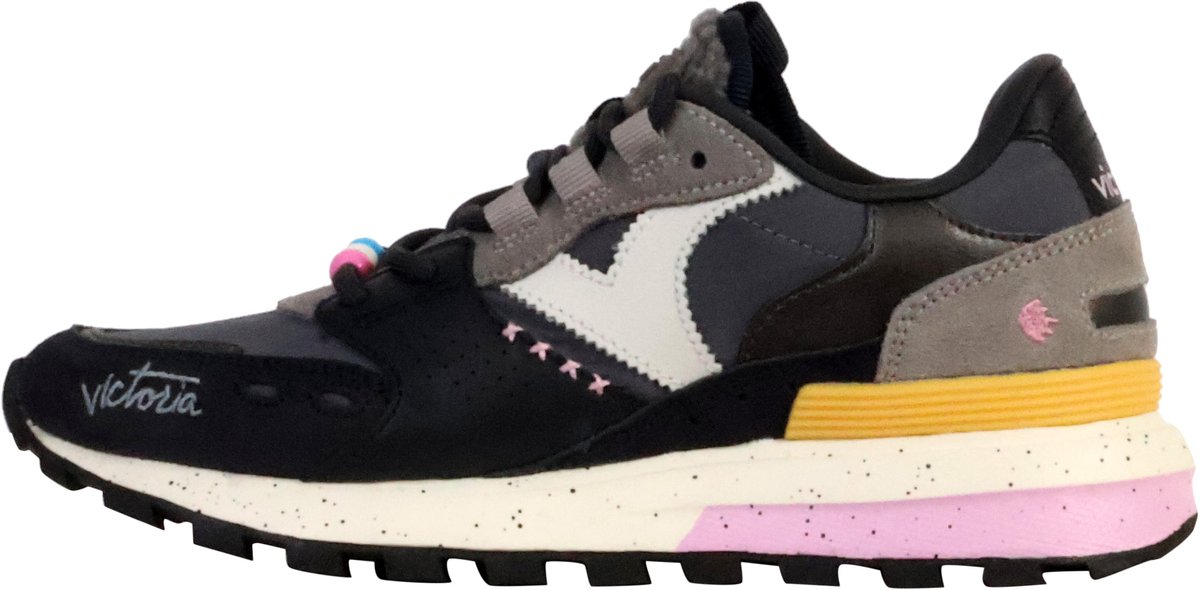 Sneakers Victoria Luna