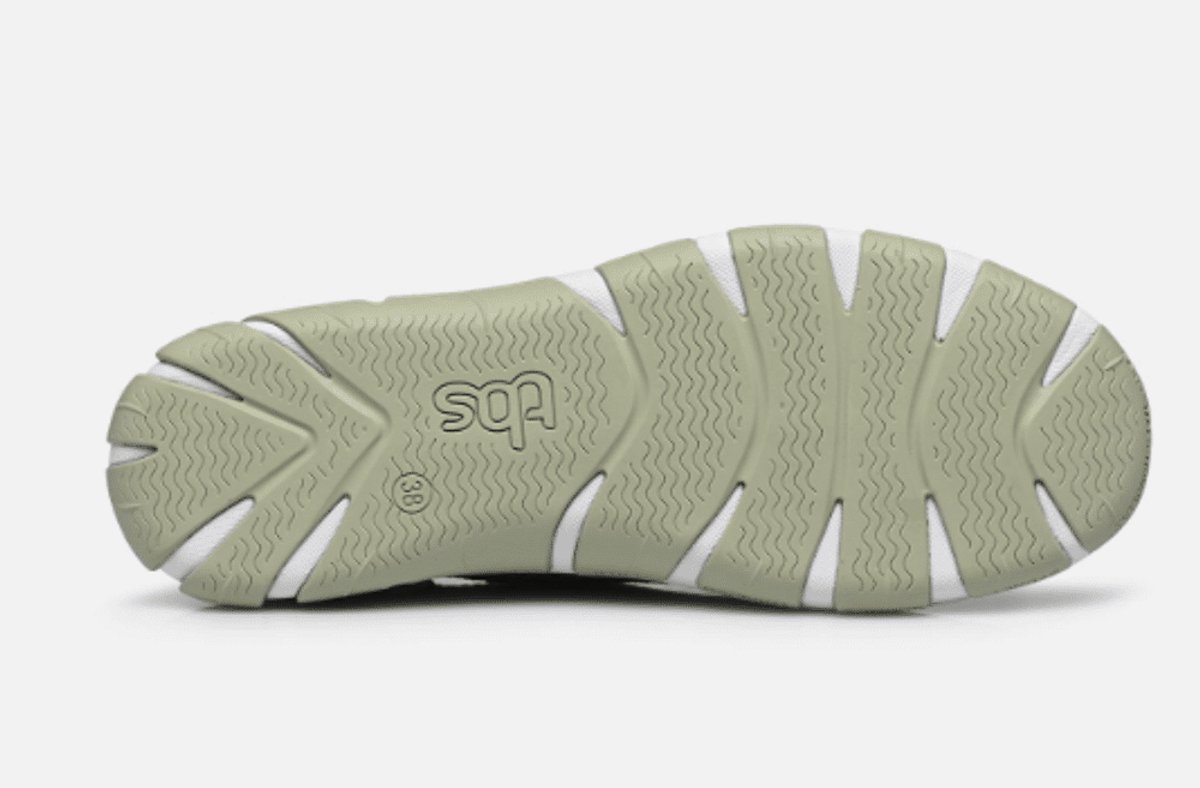 Damen Sneaker aus recyceltem Textil TBS