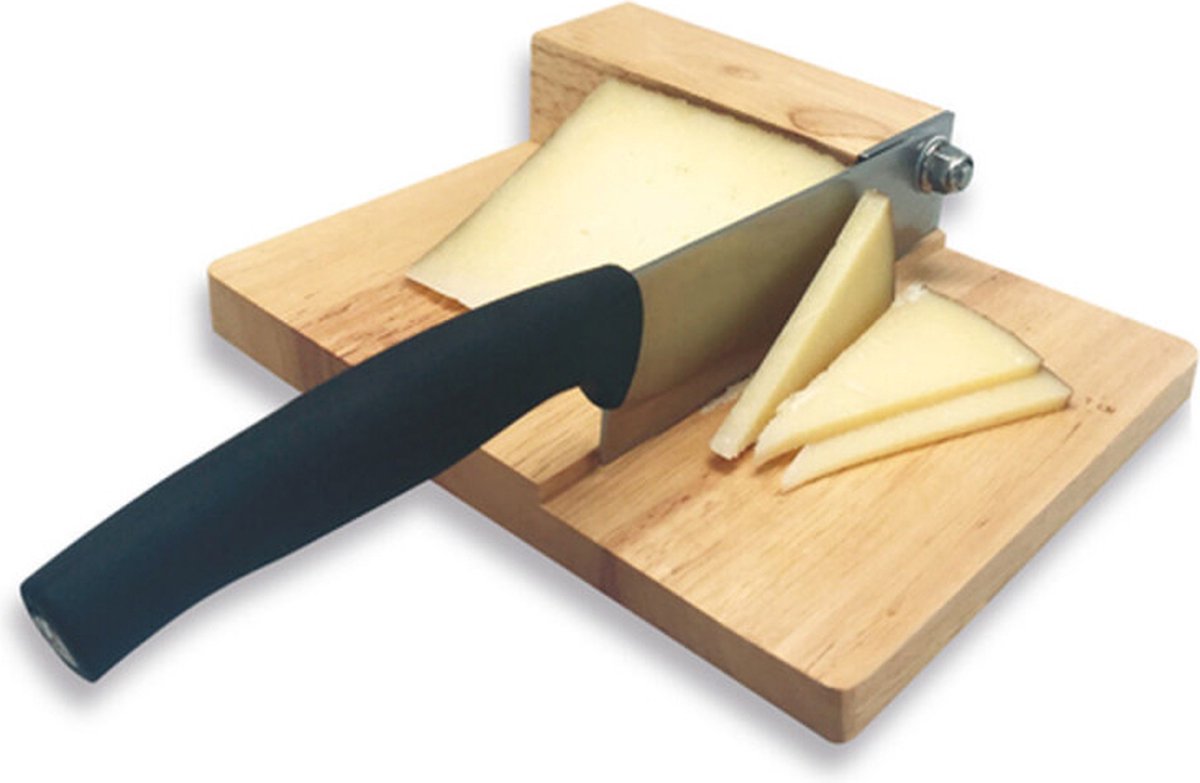 Wurstschneider und Schneidebrett Nerthus