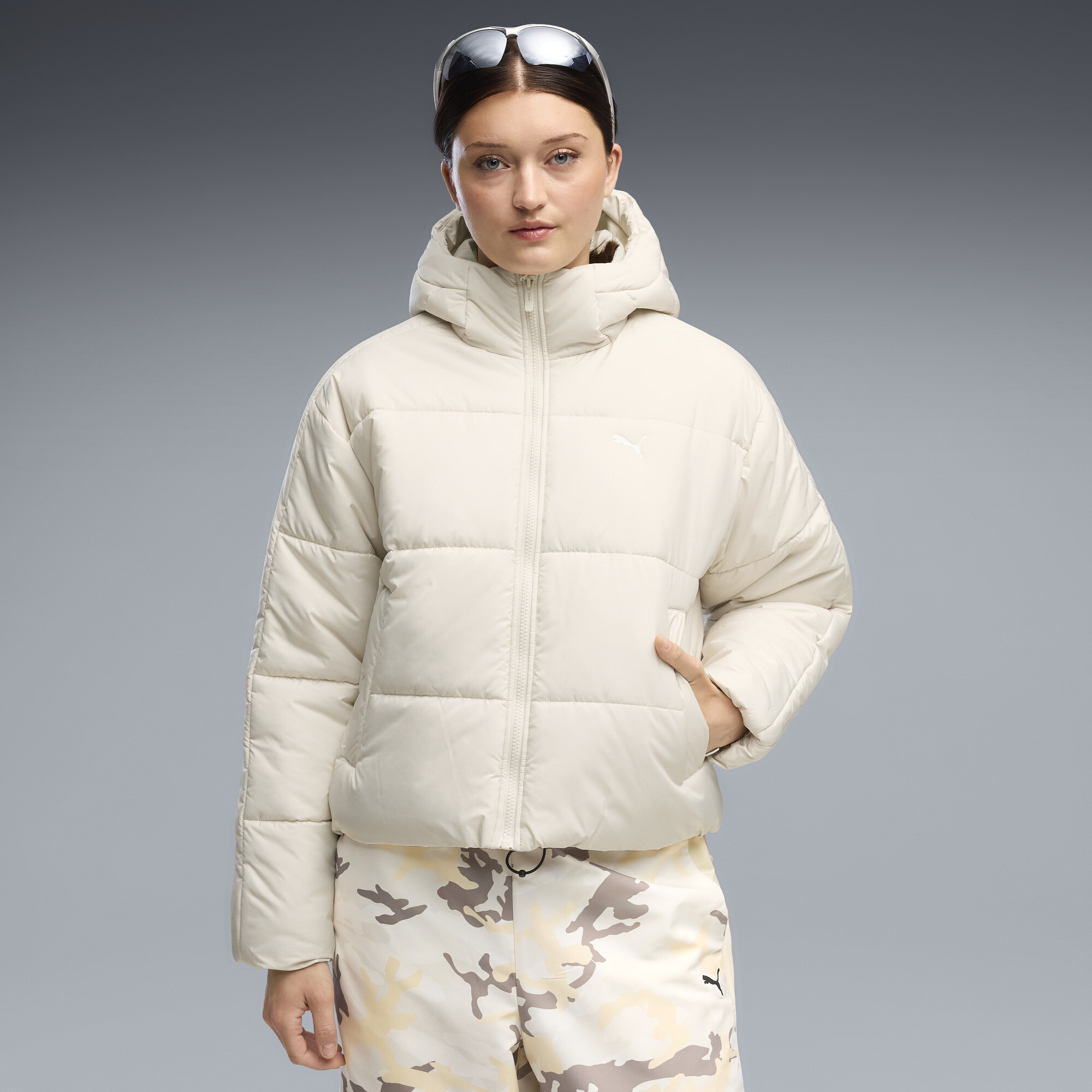 PUMA Essentials Relaxed Wattierte Kapuzenjacke Damen, Kleidung, Weiß, XS