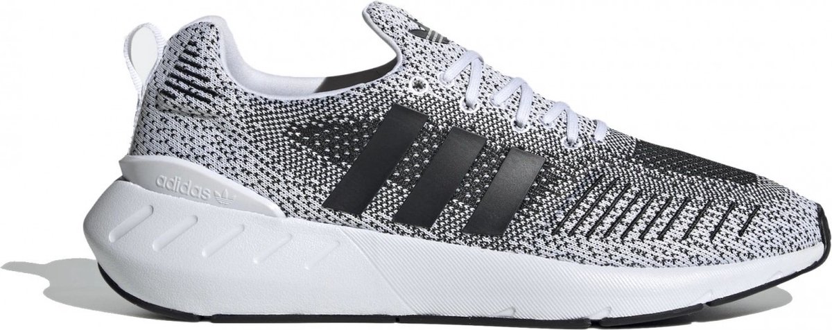 Sneakers adidas Swift Run 22