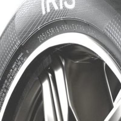 Iris Sefar 215/40 R17 87W