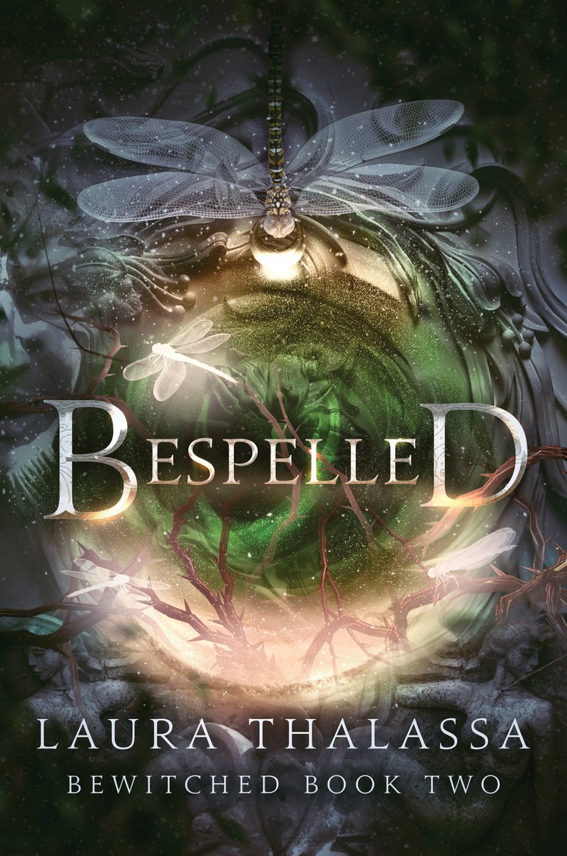 Bespelled Standardausgabe von Laura Thalassa Taschenbuch 9781728292625