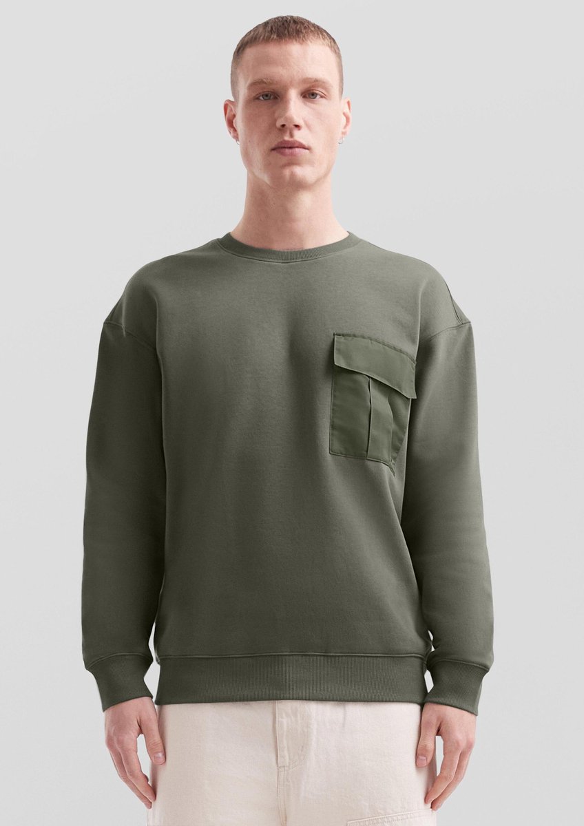 Ausgewaschener Rundhals-Pullover mit Brusttasche QS