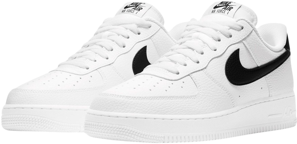 Nike Air Force 1 07