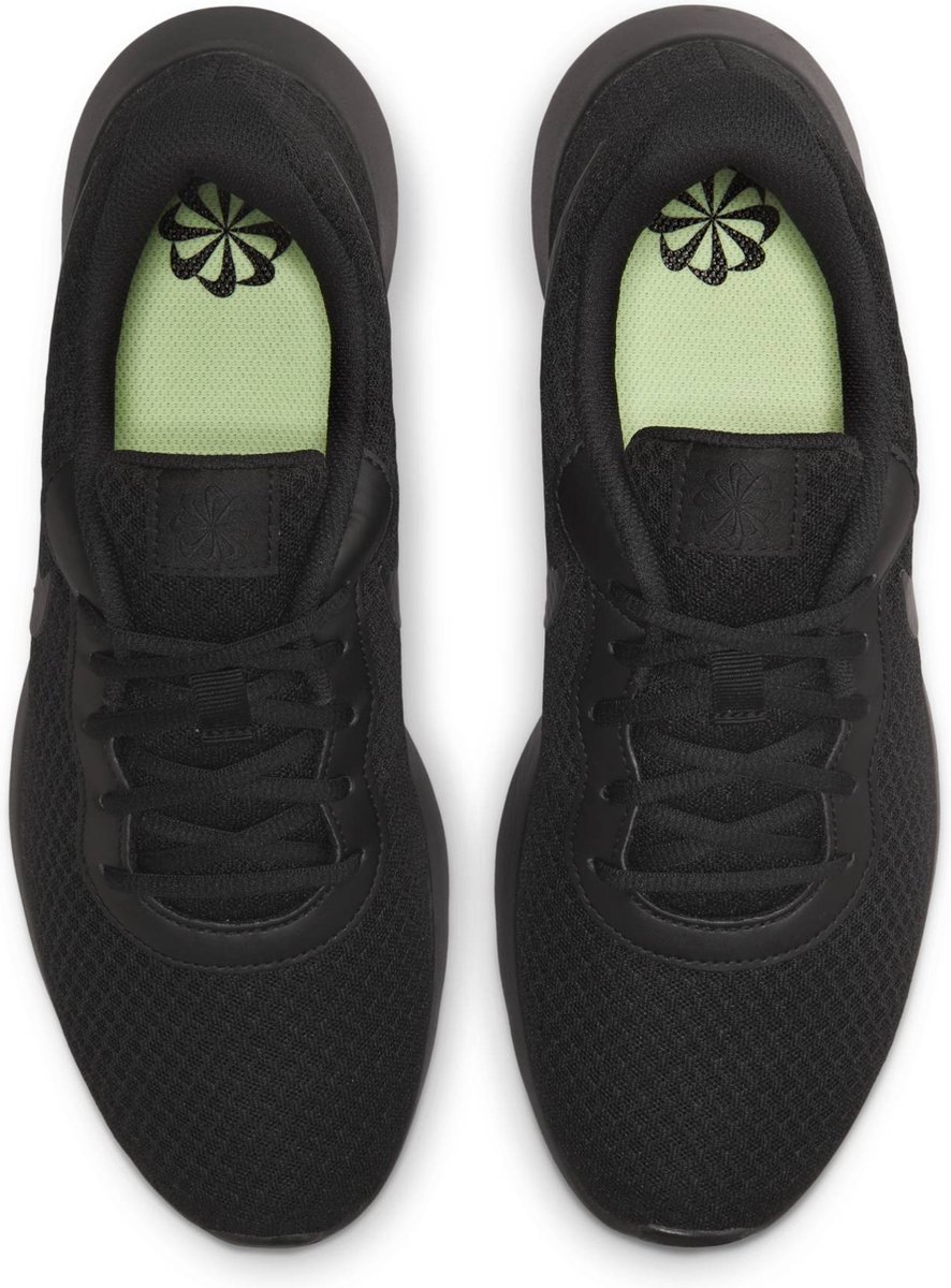Nike Tanjun Triple Black Herren Sneaker Barely-Volt DJ6258-001 40 black