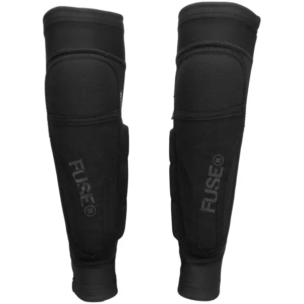 Fuse Omega Shin Pads (L - Schwarz)
