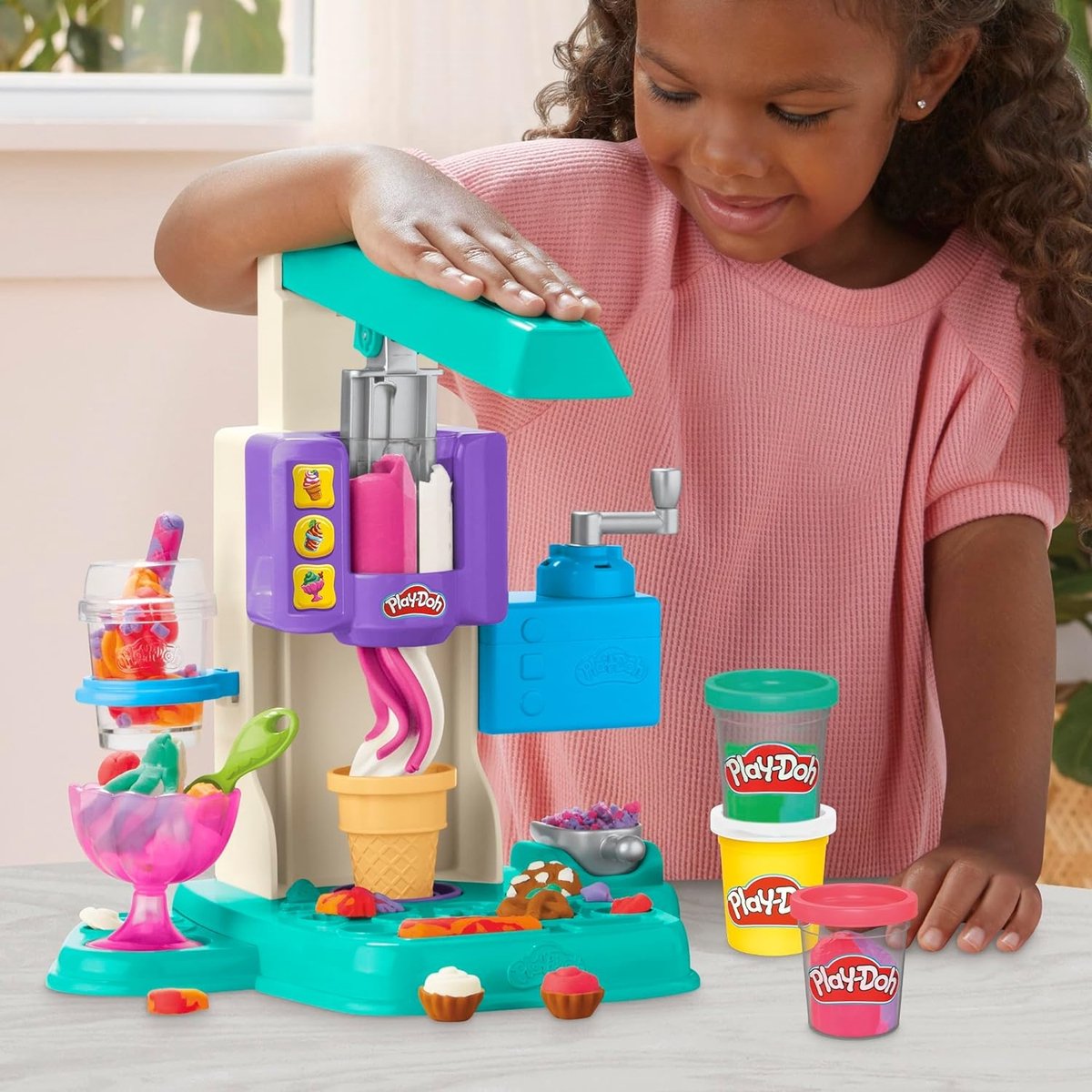 Play-Doh Regnbue-svirvel is-legesæt