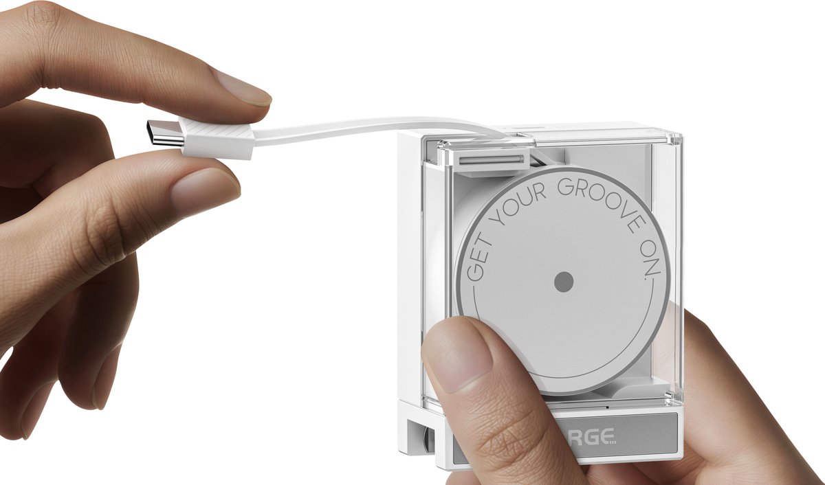 SHARGE Retractable 65W Charger - White