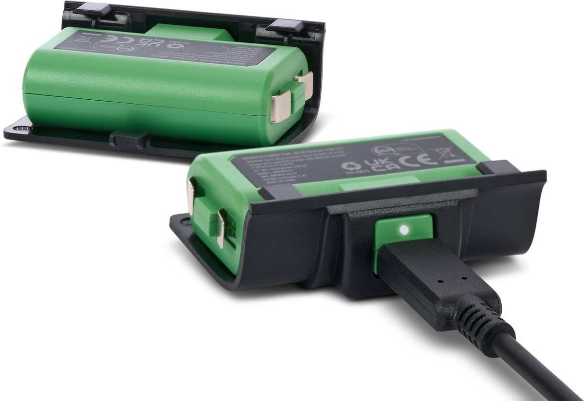 PowerA Play & Charge Kit - 2 genopladelige batterier til Xbox Series X|S & One