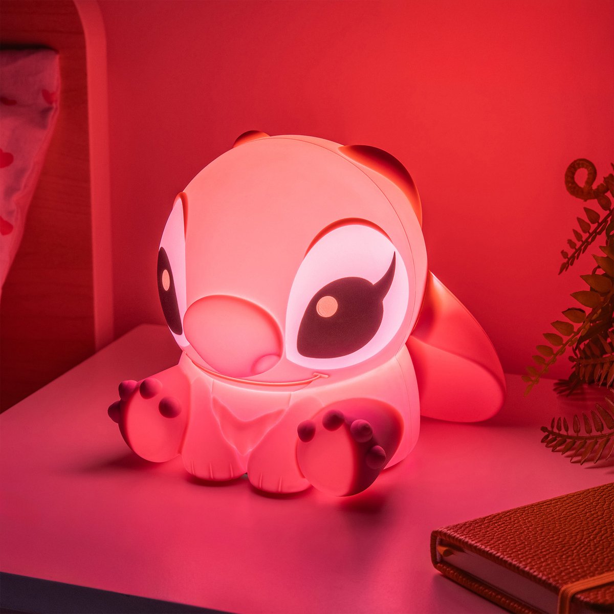 Paladone - ANGEL SQUISHYGLO SILICONE LIGHT RECHARGEABLE