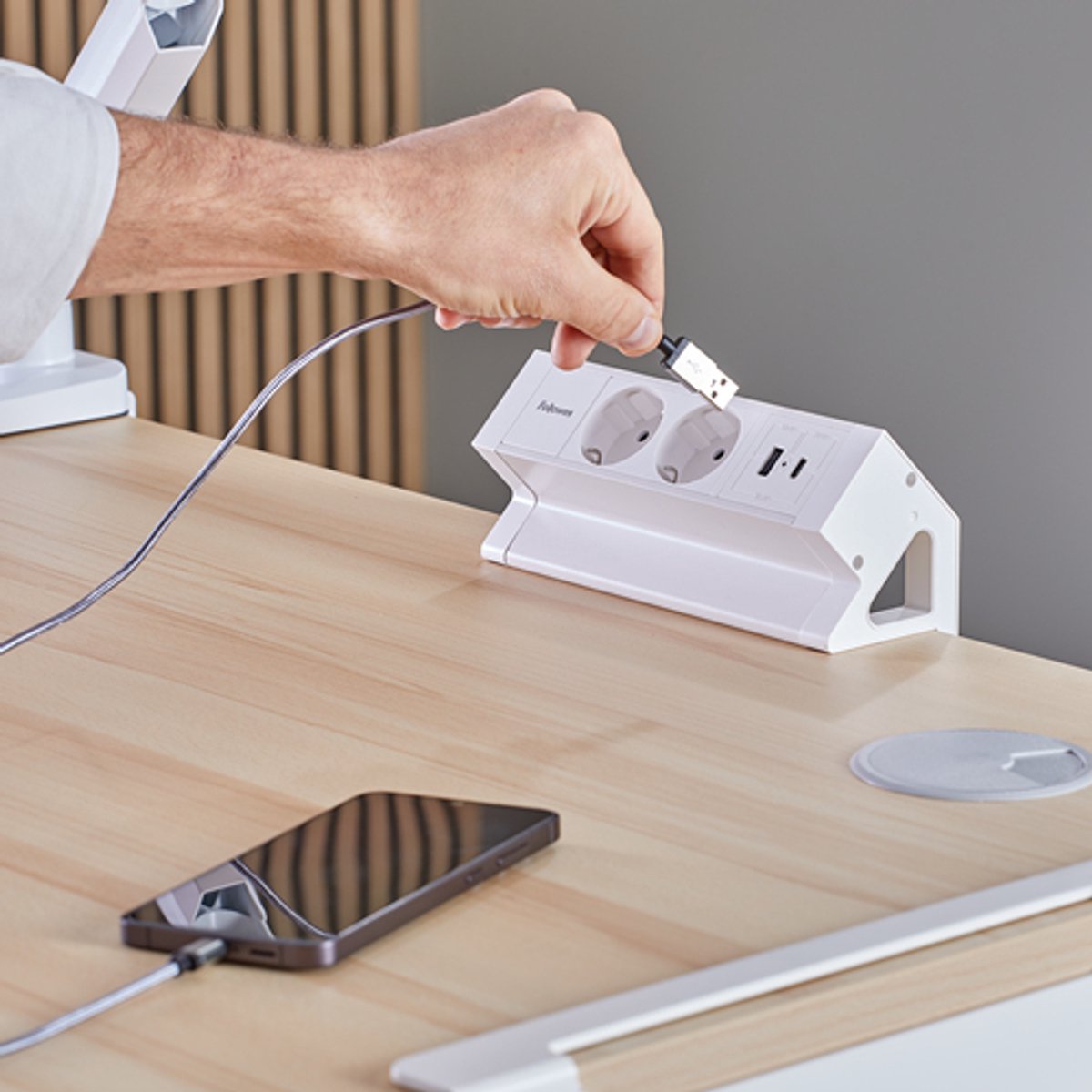 Fellowes Power Desk 2 Type F - White