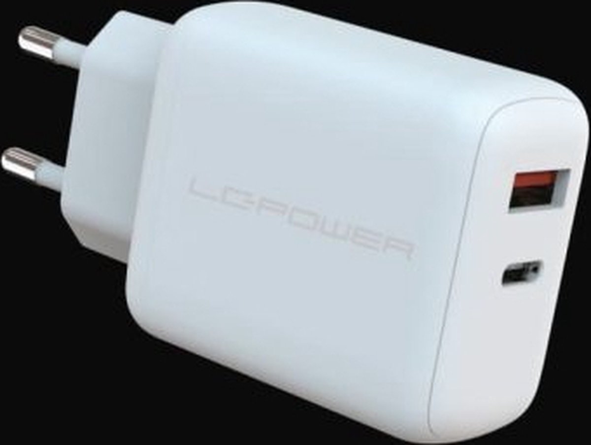 LC Power LC-GAN-45 power adapter - GaN - USB Type A 24 pin USB-C - 45 Watt
