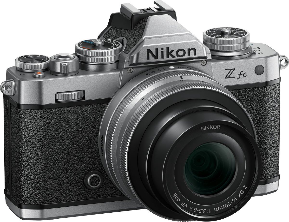 Nikon Z fc + Z DX 16-50 mm f/3.5-6.3 kit