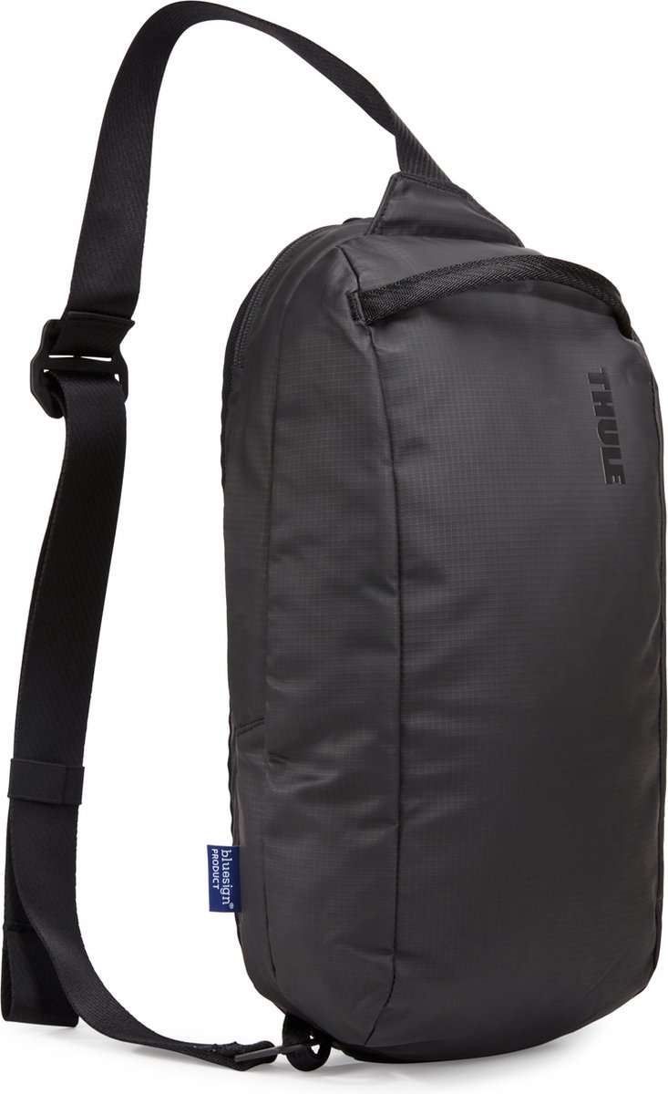 Thule Tact Slingbag - 7" | Recycled polyester | PU coating | Black