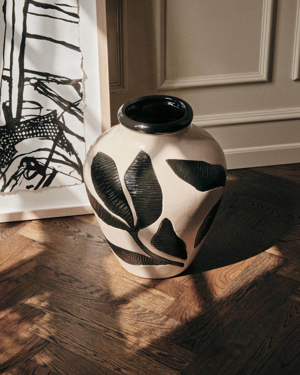 Broste Copenhagen Vase Herbert 40 cm Black-rainy day green